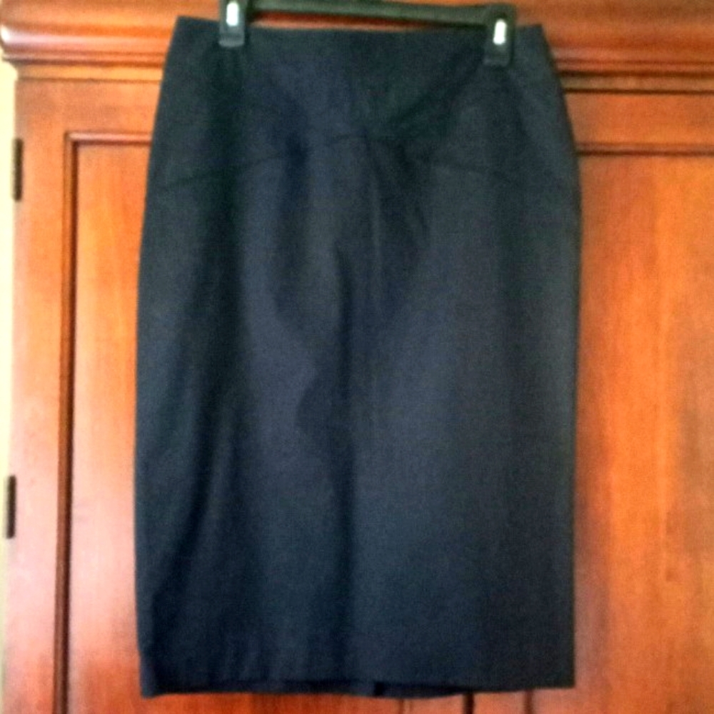 ❤New York & Company skirt❤ - Picture 2 of 5